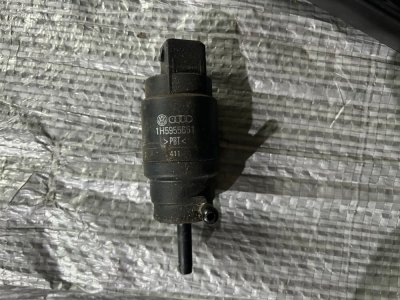 Насос, моторчик бачка омивача T4 1H5955651 VAG Фольксваген Т4