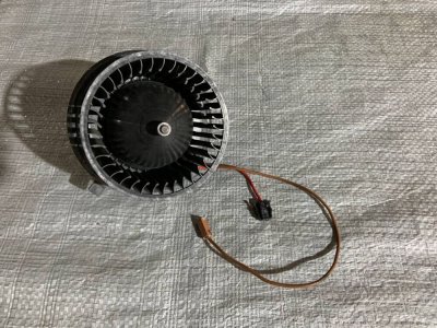 Моторчик пічки, вентилятор VW T4 1H1819021 VAG Фольксваген Т4