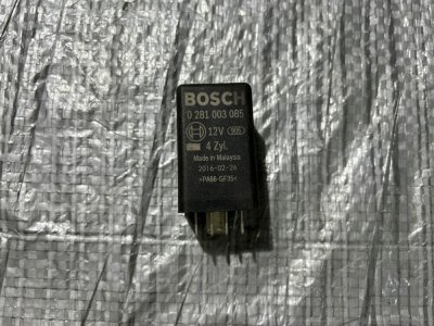 Реле свічок накалу VW 0281003085 VAG Фольксваген